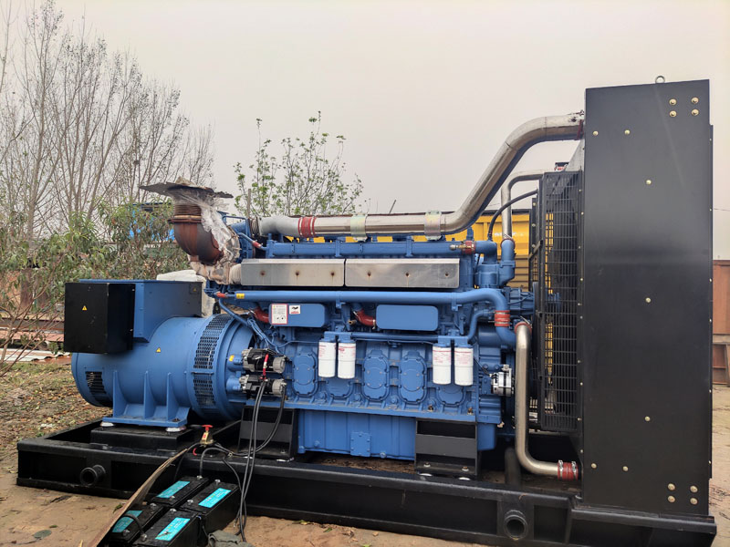 玉溪柴油发电机组更换机油时,应遵循哪些步骤?