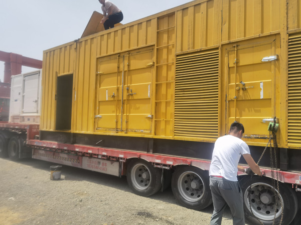 玉溪发电机出租100KW发电机需要什么规格的电缆线？