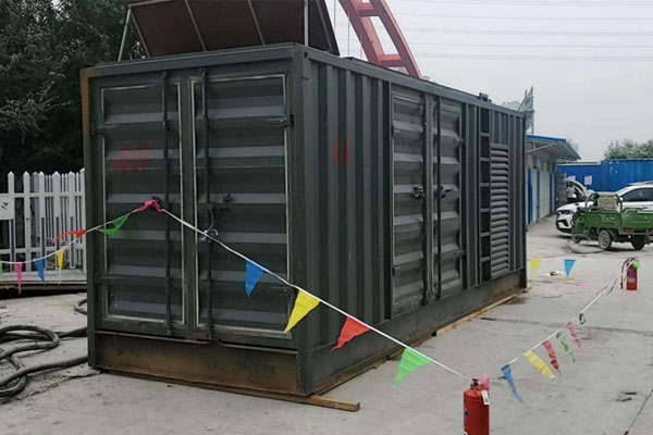 玉溪发电机租赁空气滤清器多久更换一次？