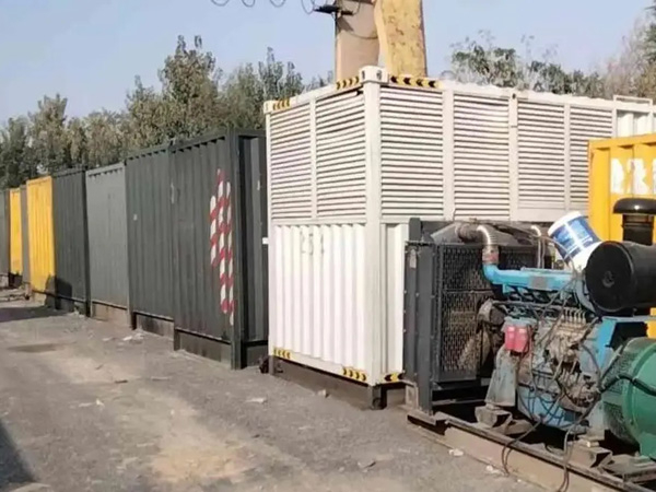 玉溪200KW柴油发电机机组每小时油耗是多少？